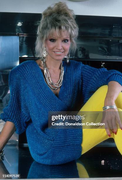 Lois Hamilton poses for a portrait in February 1986 in Los Angeles, California.