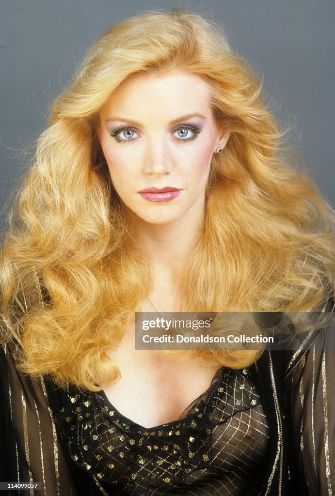 Model Shannon Tweed poses for a portrait in c.1985 in Los Angeles