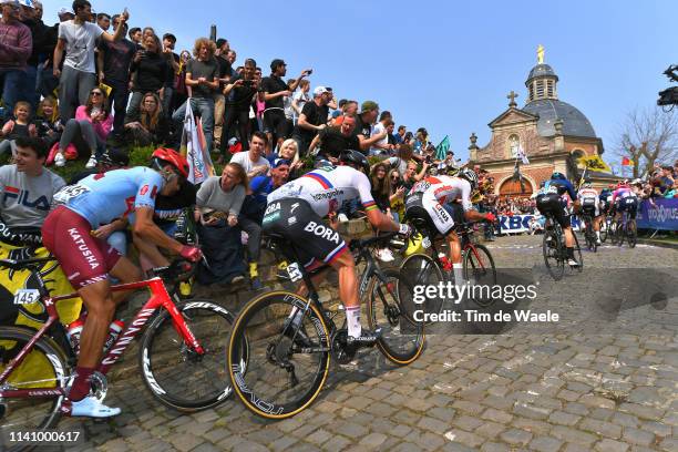 Vyacheslav Kuznetsov of Rusia and Team Katusha-Alpecin / Peter Sagan of Slovakia and Team Bora-Hansgrohe / Dries De Bondt of Belgium and Team...