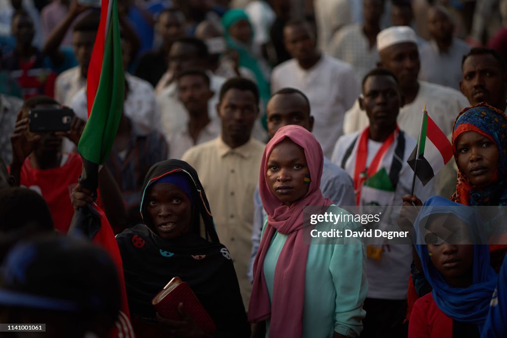 Khartoum Protests Continue As Military Delays Ceding Power