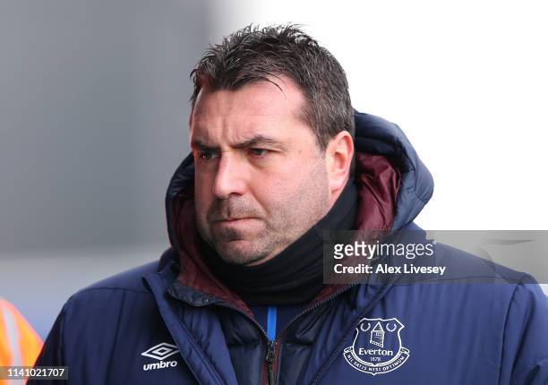 David Unsworth the manager of Everton looks on during the Premier League 2 match between Manchester City and Everton at The Academy Stadium on April...
