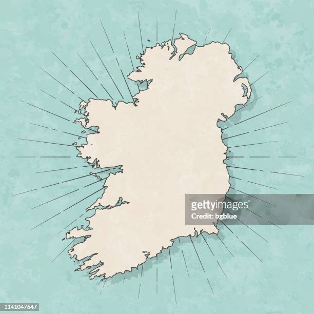 bildbanksillustrationer, clip art samt tecknat material och ikoner med irland karta i retro vintage stil-gamla texturerat papper - ireland