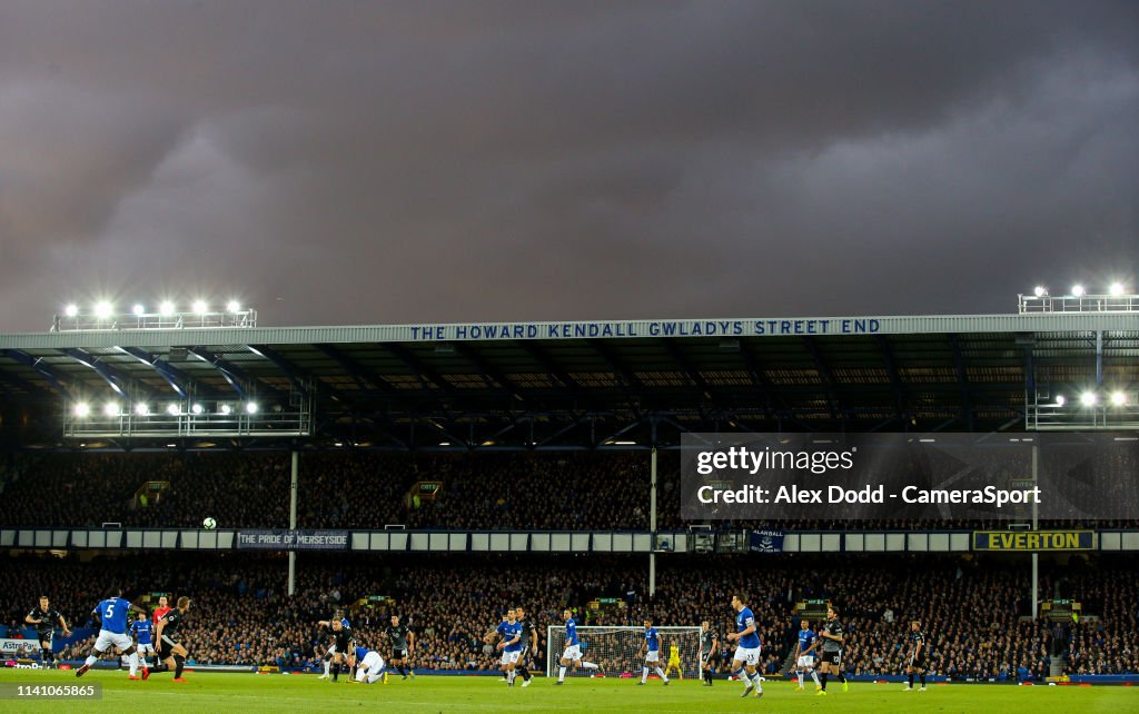 Everton FC v Burnley FC - Premier League