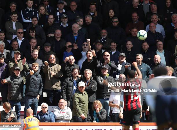 Tottenham Angry Fans Angry Football Photos and Premium High Res Pictures - Getty Images