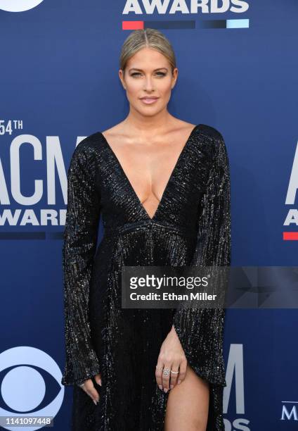 Kelly Kelly attend the 54th Academy Of Country Music Awards at MGM Grand Garden Arena on April 07, 2019 in Las Vegas, Nevada.