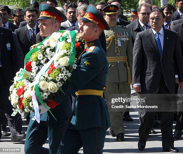 President of Pakistan Asif Ali Zardari attends a wreath-laying ceremony at the Tomb of Unknown Soldier near the Kremlin Wall May 12, 2011 in Moscow,...