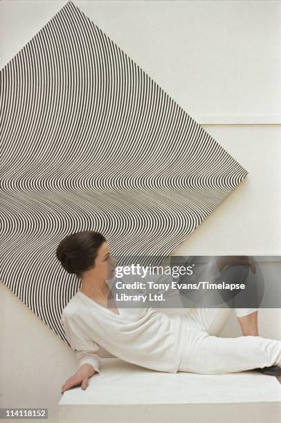 Bridget Riley Intake 359 Bridget Riley Photos & High Res Pictures - Getty Images