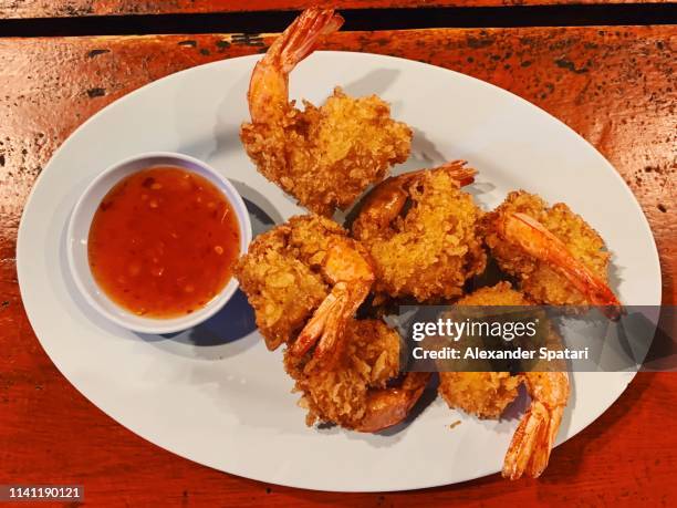 deep fried shrimps with sweet chili sauce - chili sauce stock pictures, royalty-free photos & images