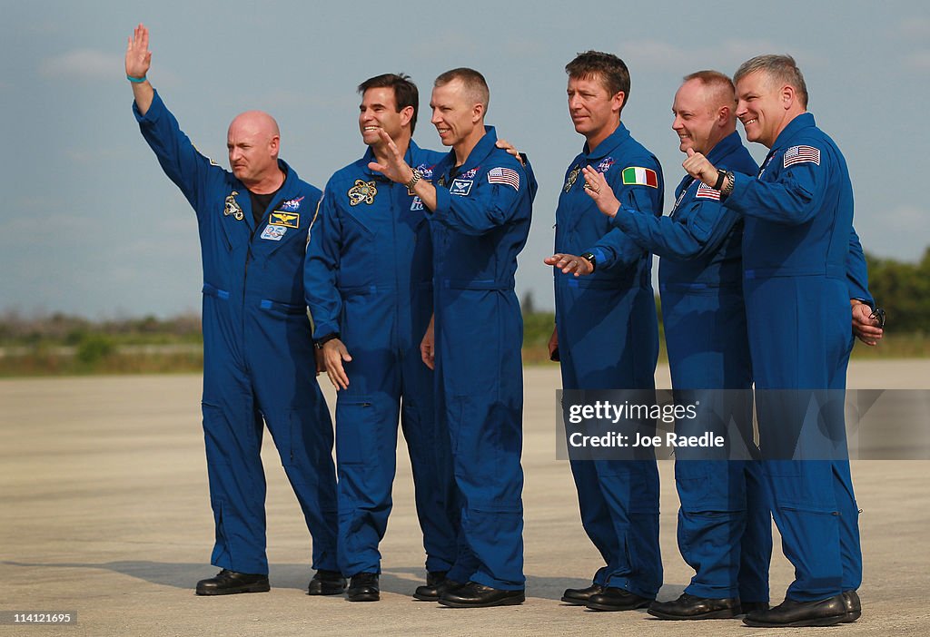 Shuttle Endeavour Astronauts Arrive For Monday's Launch