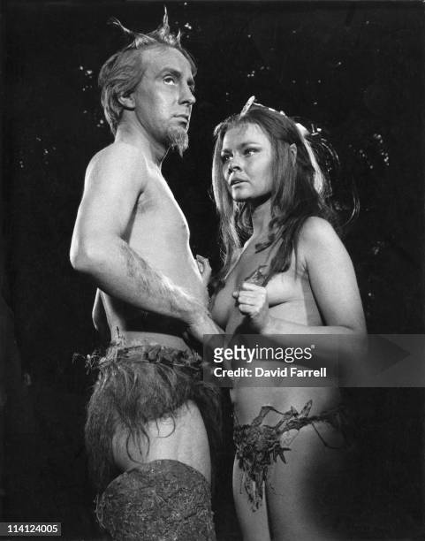 Ian Richardson as Oberon and Judi Dench as Titania during the filming of Shakespeare's play 'A Midsummer Night's Dream', 1968. The film was directed...