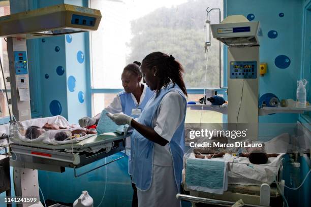 Nurses attend premature babies on May 5, 2010 at the Pumwani Maternity Hospital in Nairobi, Kenya. "UNICEF is advocating for better maternal health...