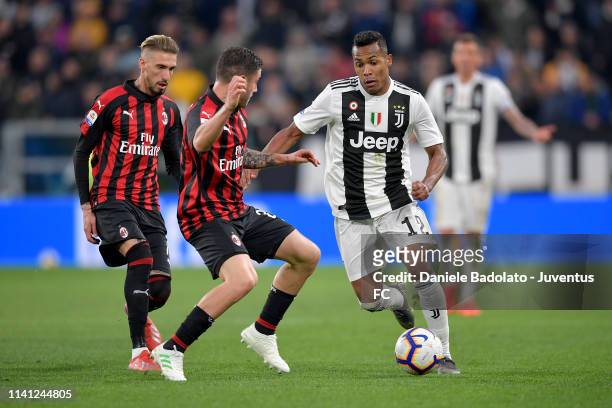 Juventus player Alex Sandro during the Serie A match between Juventus and AC Milan on April 6, 2019 in Turin, Italy.