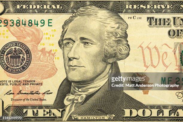 us currency ten dollar bill close up view - alexander hamilton fotografías e imágenes de stock