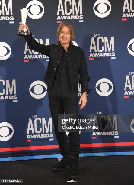 Entertainer of the Year award winner Keith Urban poses in the press room during the 54th Academy Of Country Music Awards at MGM Grand Garden Arena on...