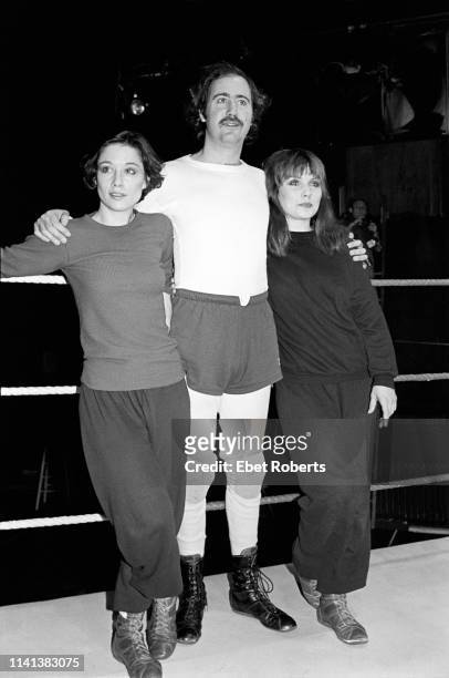 Caitlin Clarke, Andy Kaufman and Debbie Harry at a rehearsal for 'Teaneck Tanzi: The Venus Flytrap', a Broadway play that closed after just one...