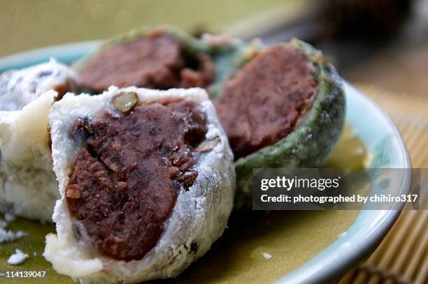 daifuku - daifuku mochi stockfoto's en -beelden