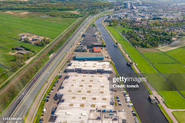 blick auf lagergebäude. - nordholland stock-fotos und bilder