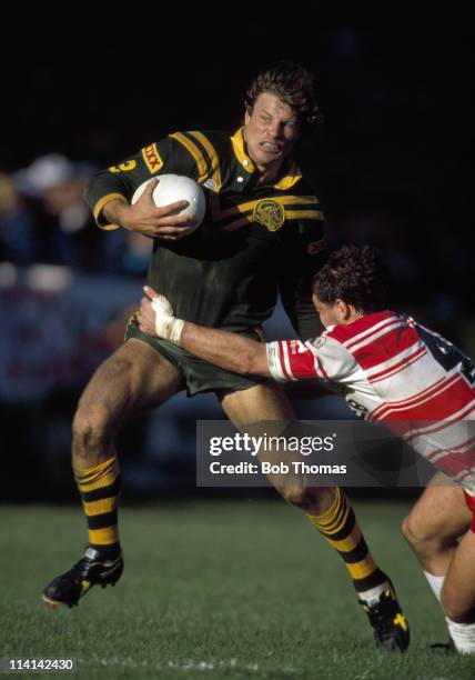 Andrew Ettingshausen of Australia on the attack against Wigan during the Kangaroos Tour of Great Britain at Wigan on 14th October 1990. Australia won...