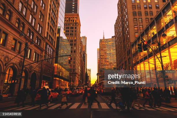 manhattan cityscape fifth avenue - lower east side manhattan stock pictures, royalty-free photos & images