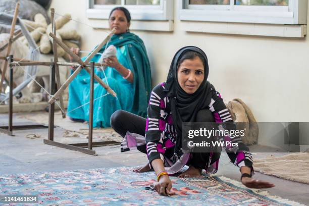 Woman Rugs Making 44 India Rug Making Stock Photos, High-Res Pictures, and Images - Getty ...