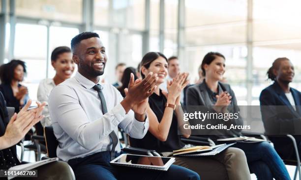 and the good news is, there’s more good news - audiência imagens e fotografias de stock