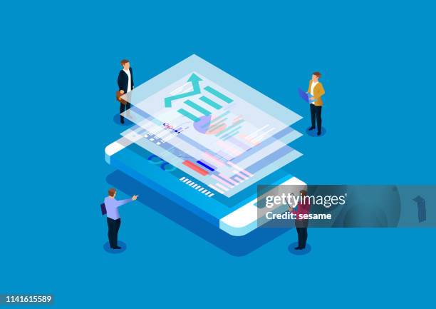 geschäftsleute analysieren statistiken zu handy-data-charts, datenvisualisierung - cloud storage stock-grafiken, -clipart, -cartoons und -symbole