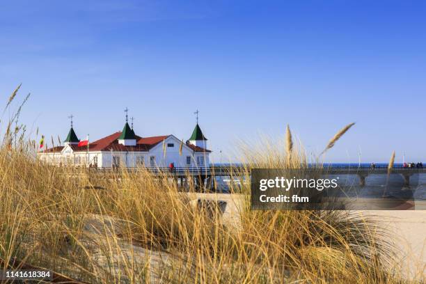 ahlbeck sea bridge (usedom/ germany) - ahlbeck stock pictures, royalty-free photos & images