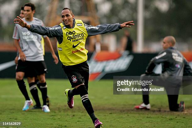 Liedson reacts during a training session of Corinthians at Academia de Futebol on May 13, 2011 in Sao Paulo, Brazil.