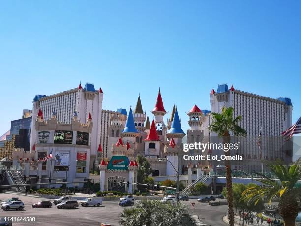excalibur hotel and casino in las vegas, nv. usa - tropicana resort and casino stock pictures, royalty-free photos & images