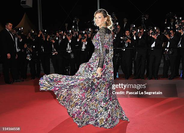 Actress Sarah Jessica Parker attends the "Wu Xia" premiere at the Palais des Festivals during the 64th Cannes Film Festival on May 13, 2011 in...