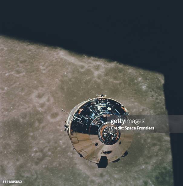 Apollo Command Module Orbits 1969 Apollo 10 Photos and Premium High Res Pictures - Getty Images