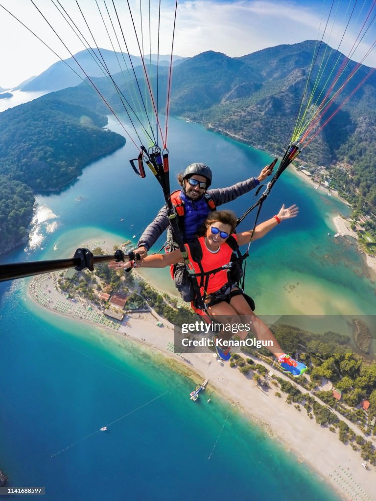 Tandem jump in paragliding.