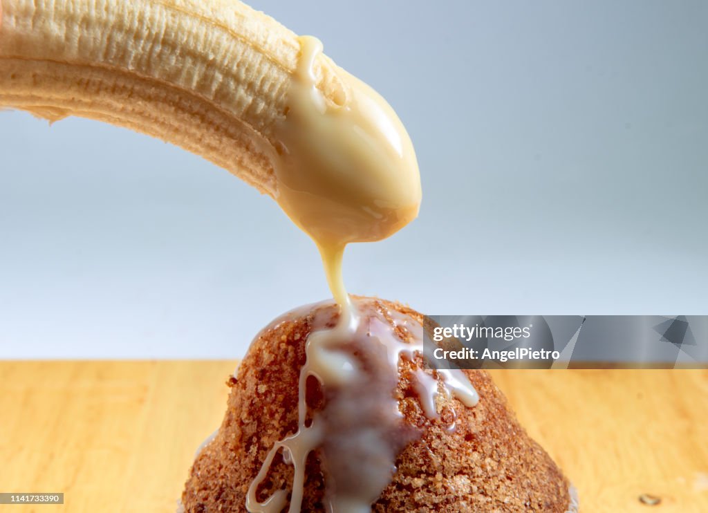 Food humor: Banana, muffin and sugared milk