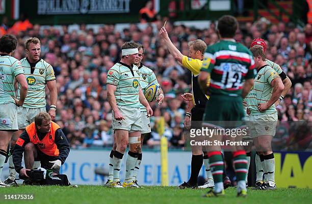 Saints wing Chris Ashton is yellow carded by referee Wayne Barnes during the Aviva Premiership Semi Final between Leicester Tigers and Northampton...