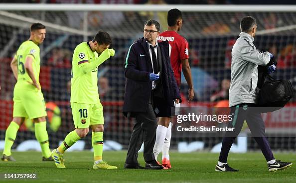 Manchester United v FC Barcelona - UEFA Champions League Quarter Final: First Leg Manchester United v FC Barcelona - UEFA Champions League Quarter Final: First Leg