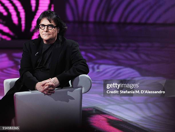 Italian singer Renato Zero attends 'Che Tempo Che Fa' Italian TV Show on May 14, 2011 in Milan, Italy.