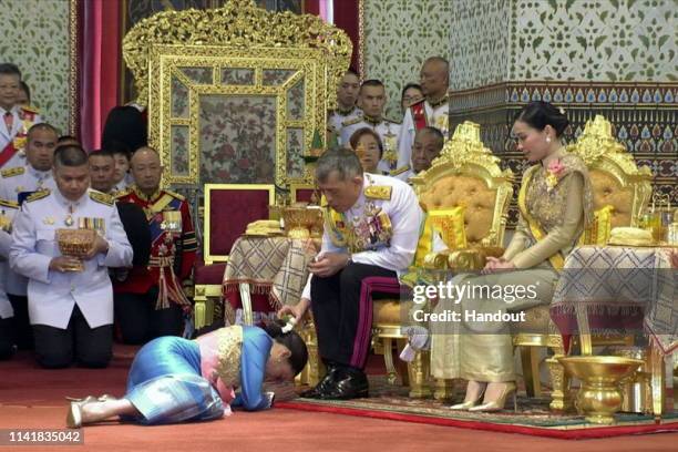 Rey Rama 2,202 Thai King Rama Stock Photos, High-Res Pictures, and Images ...