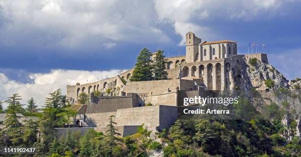 Citadel of the city Sisteron on the banks of the River Durance, Provence-Alpes-Cote d'Azur, Alpes-de-Haute-Provence, France.