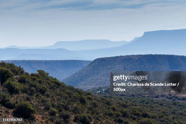 blue mountains - graaff-reinet landscape - graaff reinet stock pictures, royalty-free photos & images