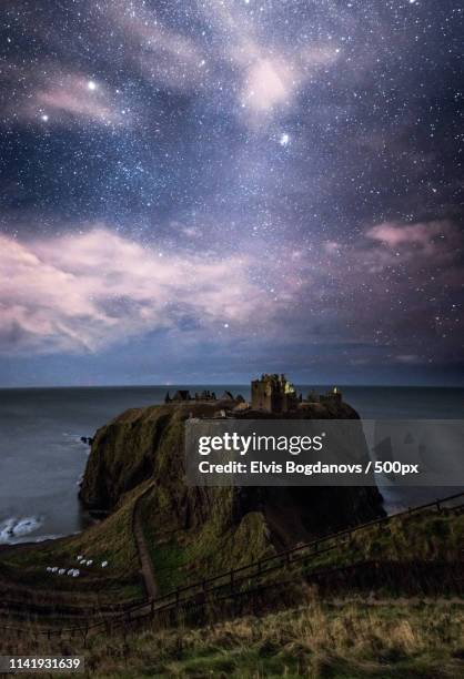 dunnottar castle - dunnottar castle 個照片及圖片檔