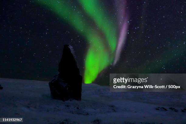 steve atmospheric phenomenon - iqaluit stock pictures, royalty-free photos & images