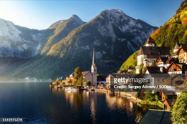 morning in hallstatt - gmunden austria stock pictures, royalty-free photos & images
