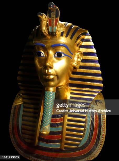 Replica Gold death mask of King Tutankhamen, Egyptian pharaoh of the 18th dynasty (ruled c. 1332-1323 BC.