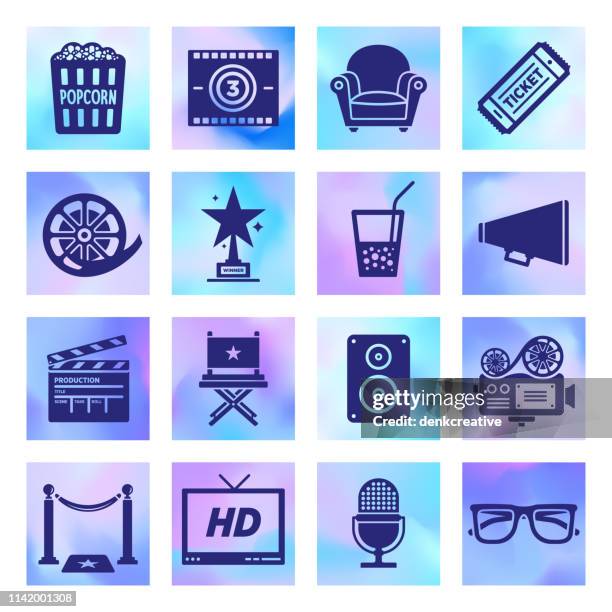 illustrazioni stock, clip art, cartoni animati e icone di tendenza di storytelling & cinematography olographic style vector icon set - proiezione di film