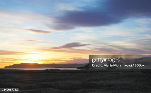 pastel sunset over reynisfjara ii, iceland - cyclorama panoramic image technique stock pictures, royalty-free photos & images
