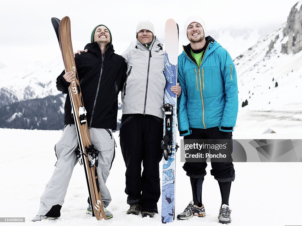 Group of Skier standing laughing into the camera