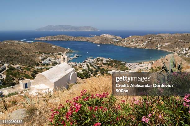 panoramic view of ormos, ios island, cyclades - ios grécia imagens e fotografias de stock