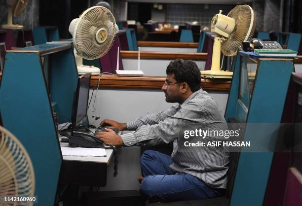 Pakistan. Ali Computer 196 Trading Corporation Of Pakistan Stock Photos, High-Res Pictures ...