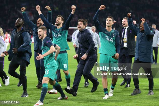 Tottenham manager Mauricio Pochettino celebrates with Fernando Llorente, Ben Davies and Erik Lamela during the UEFA Champions League Semi Final...