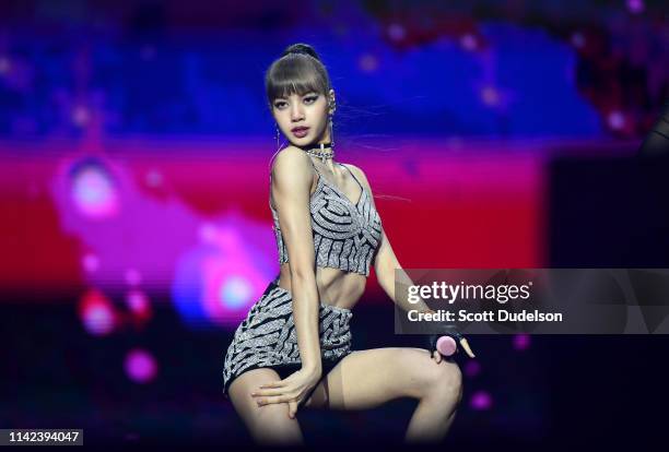 Lisa Thompson Singer 14,371 Lisa Singer Stock Photos, High-Res Pictures, and Images - Getty ...
